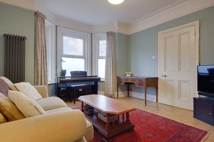 Lounge- click for photo gallery